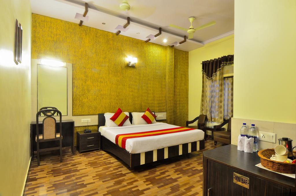 Hotel Roopa International Amritsar Exterior photo